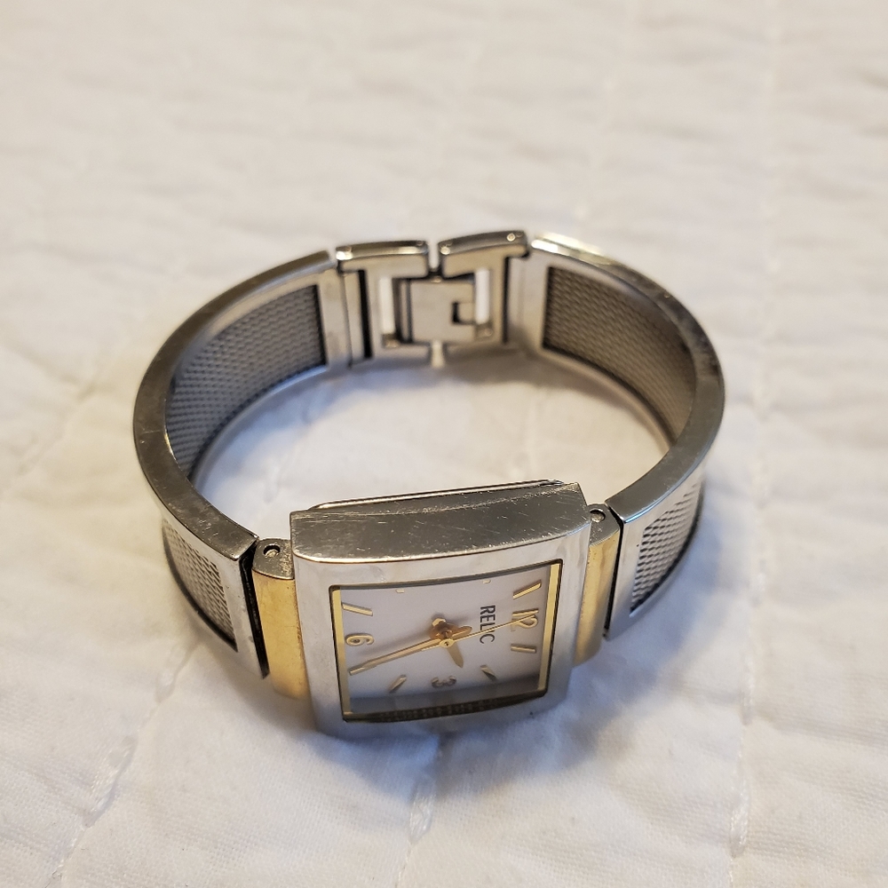 Watch - Picture 2 of 3